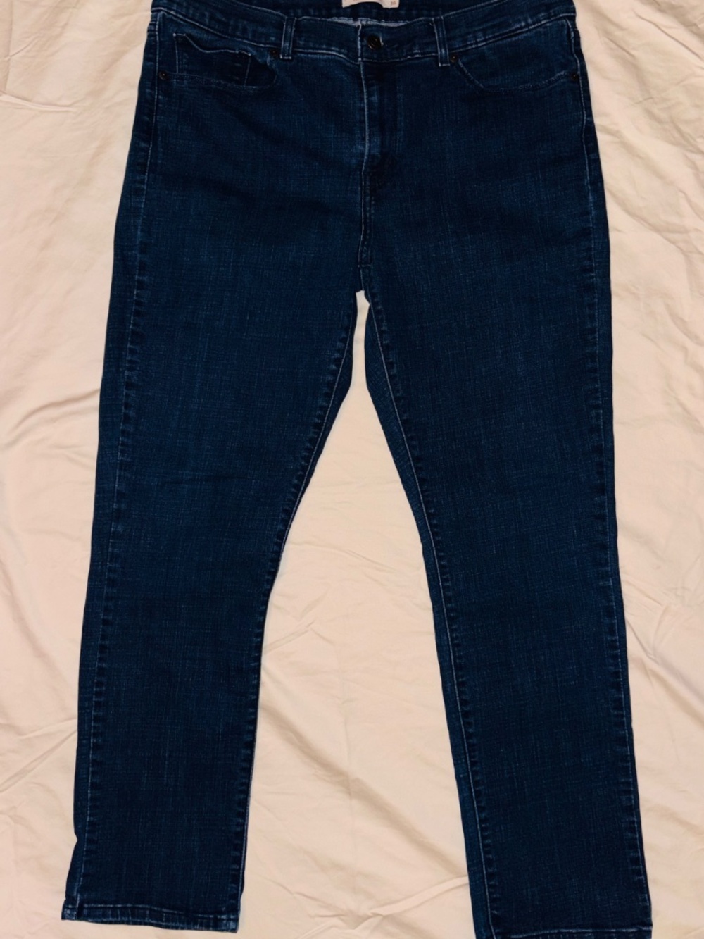 Levis Dark Blue Denim Cotton Classic Straight 5 Pocket Size 16